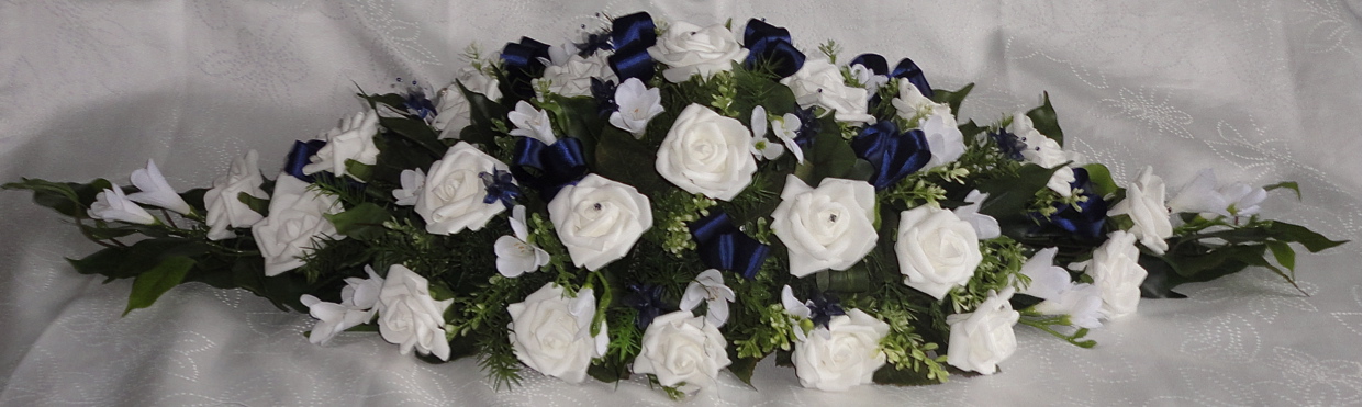 Navy Blue & White Top Table Centrepiece
